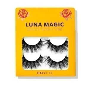 NWT Luna Magic Faux Mink Lashes 2 Pair